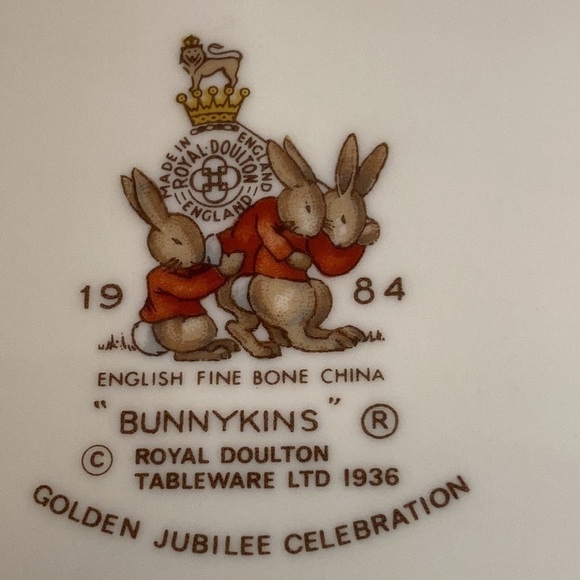 1984 “Bunnykins” Royal Doulton Tableware LTD 1936 Golden Jubilee Celebration 8” - Picture 4 of 9